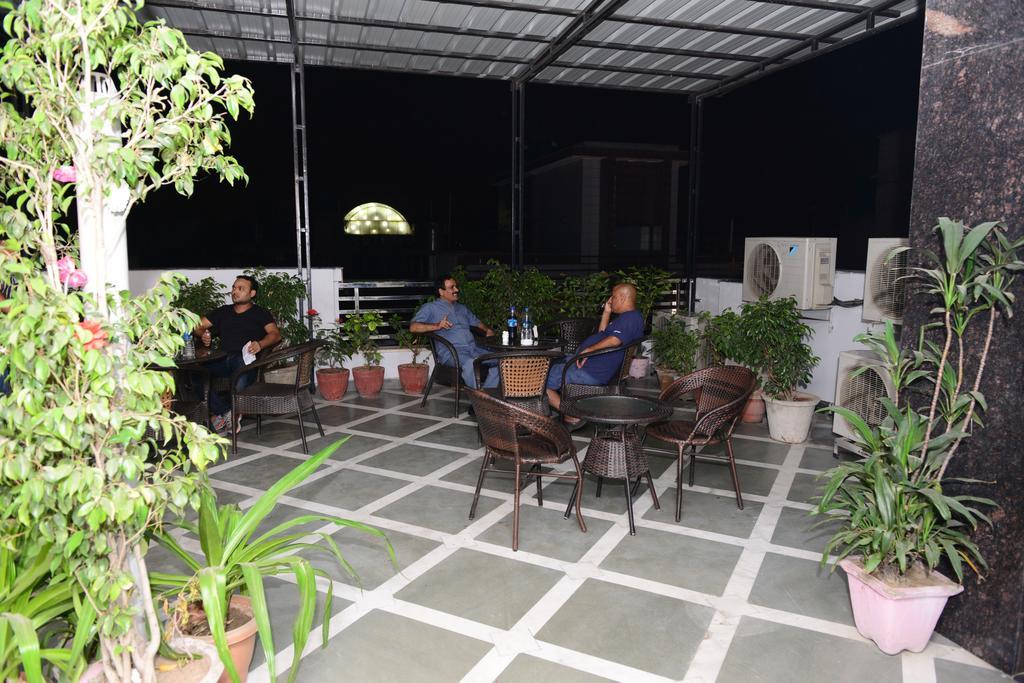 Hotel Cabana @ Pahar Ganj New Delhi Eksteriør billede