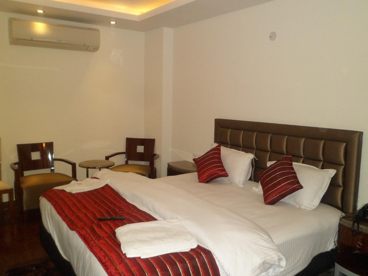 Hotel Cabana @ Pahar Ganj New Delhi Værelse billede